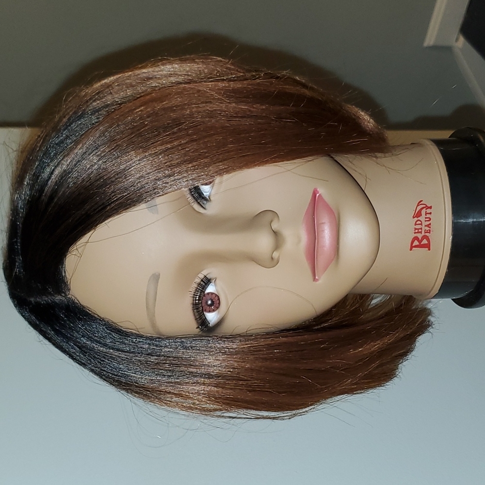 Womens synthetic wig